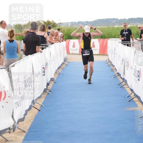 22.06.2025 - Viking Triathlon MichiJ http://msf.ph/oto/8114303 22.06.2025 16:26:11 Ziel 423 meine-sportfotos.de