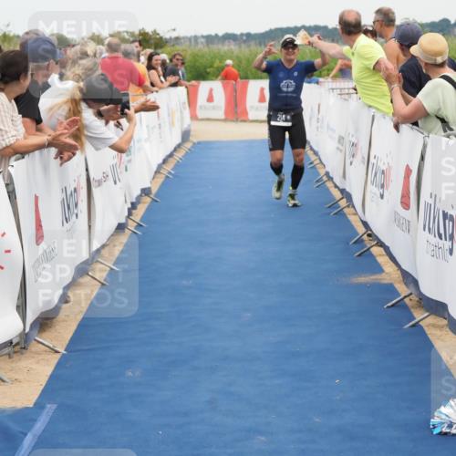 22.06.2025 - Viking Triathlon MichiJ http://msf.ph/oto/8114308 22.06.2025 15:05:11 Ziel 214 meine-sportfotos.de
