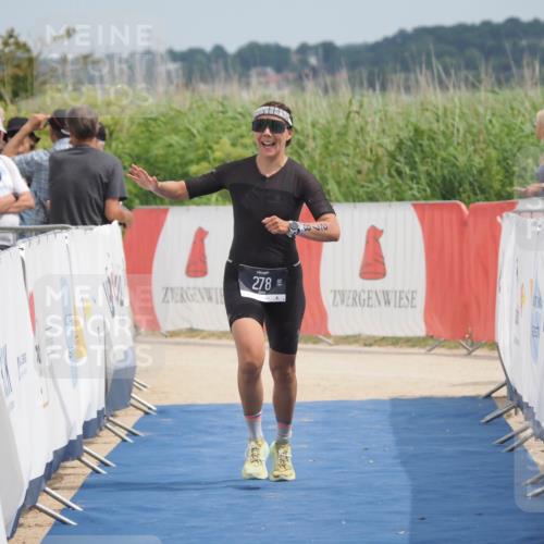22.06.2025 - Viking Triathlon MichiJ http://msf.ph/oto/8114310 22.06.2025 14:55:07 Ziel 209, 278 meine-sportfotos.de