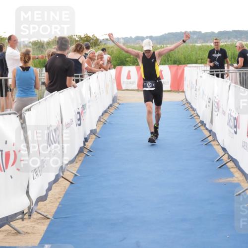 22.06.2025 - Viking Triathlon MichiJ http://msf.ph/oto/8114338 22.06.2025 16:26:11 Ziel 423 meine-sportfotos.de