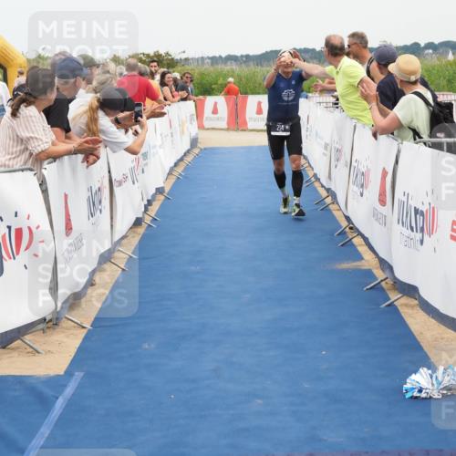 22.06.2025 - Viking Triathlon MichiJ http://msf.ph/oto/8114345 22.06.2025 15:05:12 Ziel 214 meine-sportfotos.de