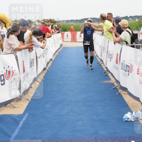 22.06.2025 - Viking Triathlon MichiJ http://msf.ph/oto/8114351 22.06.2025 15:05:12 Ziel 214 meine-sportfotos.de