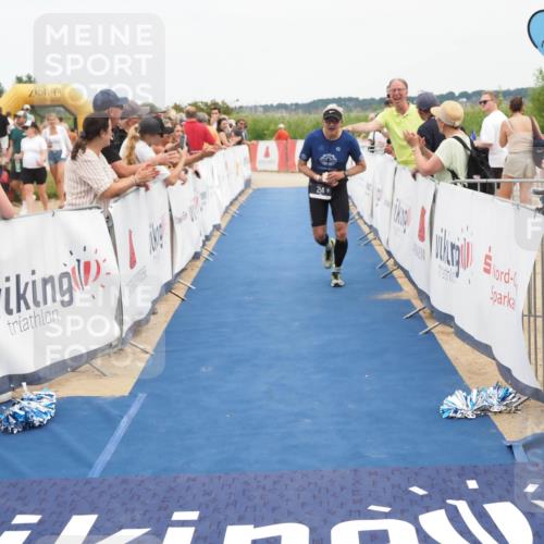 22.06.2025 - Viking Triathlon MichiJ http://msf.ph/oto/8114416 22.06.2025 15:05:13 Ziel 214 meine-sportfotos.de