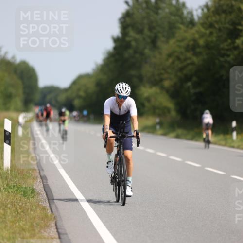 22.06.2025 - Viking Triathlon Yannick Fuchs http://msf.ph/oto/8114423 22.06.2025 11:39:35 Radfahren 18, 261, 263, 461, 522, 546, 612 meine-sportfotos.de