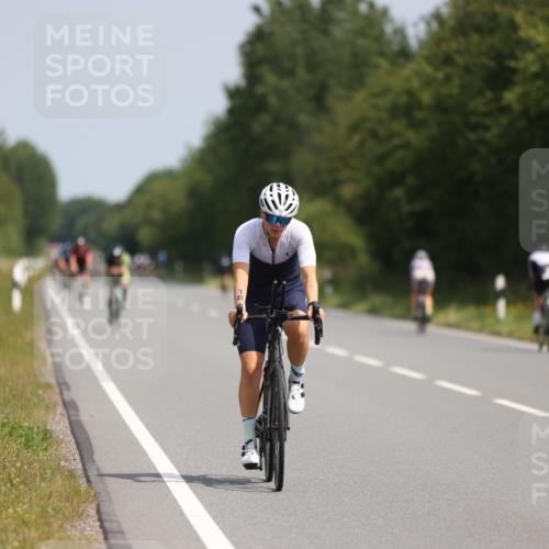 22.06.2025 - Viking Triathlon Yannick Fuchs http://msf.ph/oto/8114445 22.06.2025 11:39:35 Radfahren 18, 261, 263, 461, 522, 546, 612 meine-sportfotos.de