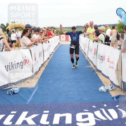 22.06.2025 - Viking Triathlon MichiJ http://msf.ph/oto/8114447 22.06.2025 15:05:13 Ziel 214 meine-sportfotos.de