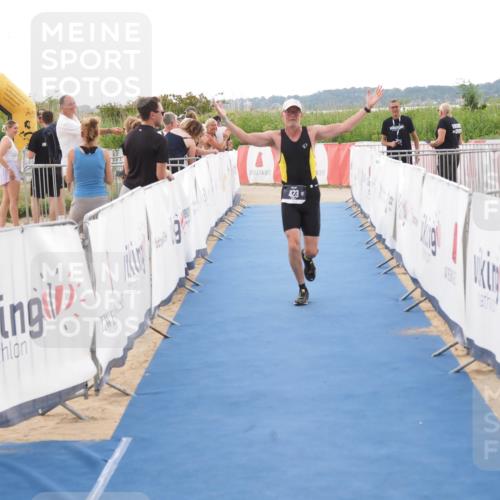22.06.2025 - Viking Triathlon MichiJ http://msf.ph/oto/8114448 22.06.2025 16:26:12 Ziel 423 meine-sportfotos.de