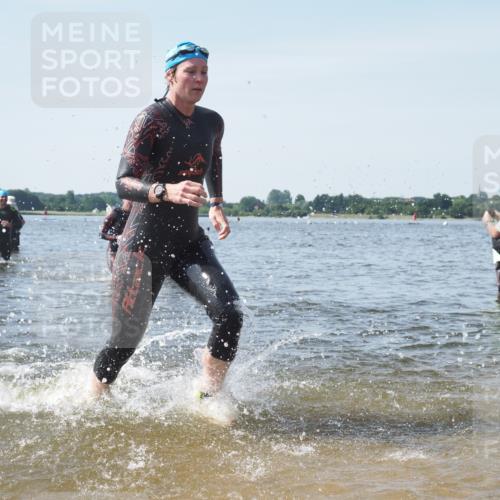 22.06.2025 - Viking Triathlon KatJ http://msf.ph/oto/8114486 22.06.2025 10:41:59 Schwimmen 58, 78, 159, 199, 221, 625 meine-sportfotos.de