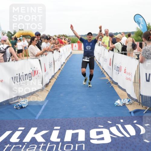 22.06.2025 - Viking Triathlon MichiJ http://msf.ph/oto/8114492 22.06.2025 15:05:13 Ziel 214 meine-sportfotos.de