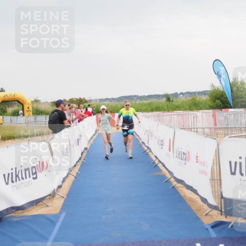 22.06.2025 - Viking Triathlon MichiJ http://msf.ph/oto/8114523 22.06.2025 16:45:59 Ziel 321 meine-sportfotos.de