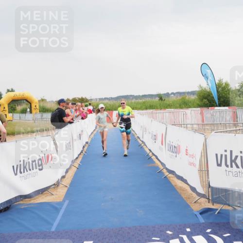 22.06.2025 - Viking Triathlon MichiJ http://msf.ph/oto/8114571 22.06.2025 16:46:00 Ziel 321 meine-sportfotos.de