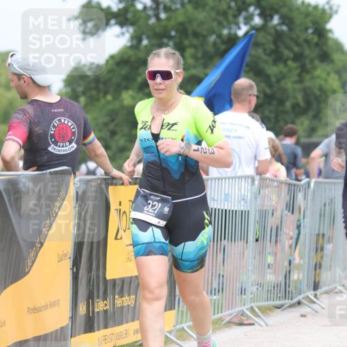 22.06.2025 - Viking Triathlon H.Heesch http://msf.ph/oto/8114587 22.06.2025 14:52:28 Laufen 68, 75, 321, 406 meine-sportfotos.de