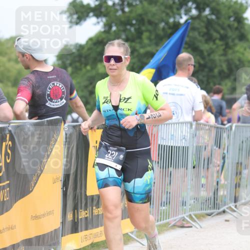 22.06.2025 - Viking Triathlon H.Heesch http://msf.ph/oto/8114602 22.06.2025 14:52:28 Laufen 68, 75, 321, 406 meine-sportfotos.de