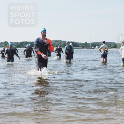 22.06.2025 - Viking Triathlon KatJ http://msf.ph/oto/8114666 22.06.2025 10:42:11 Schwimmen 16, 78, 159, 281, 290, 326, 460, 465 meine-sportfotos.de