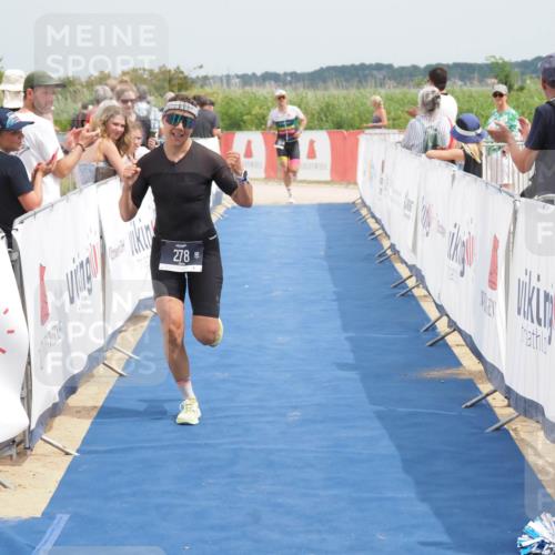 22.06.2025 - Viking Triathlon MichiJ http://msf.ph/oto/8114678 22.06.2025 14:55:10 Ziel 209, 278 meine-sportfotos.de
