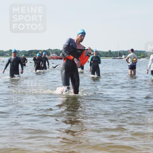 22.06.2025 - Viking Triathlon KatJ http://msf.ph/oto/8114699 22.06.2025 10:42:12 Schwimmen 16, 78, 159, 281, 290, 326, 460, 465 meine-sportfotos.de