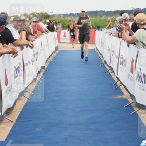 22.06.2025 - Viking Triathlon MichiJ http://msf.ph/oto/8114725 22.06.2025 15:05:25 Ziel 443 meine-sportfotos.de