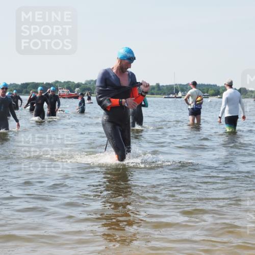 22.06.2025 - Viking Triathlon KatJ http://msf.ph/oto/8114734 22.06.2025 10:42:13 Schwimmen 16, 78, 159, 281, 290, 326, 460, 465 meine-sportfotos.de