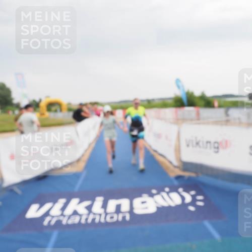 22.06.2025 - Viking Triathlon MichiJ http://msf.ph/oto/8114753 22.06.2025 16:46:01 Ziel 321 meine-sportfotos.de