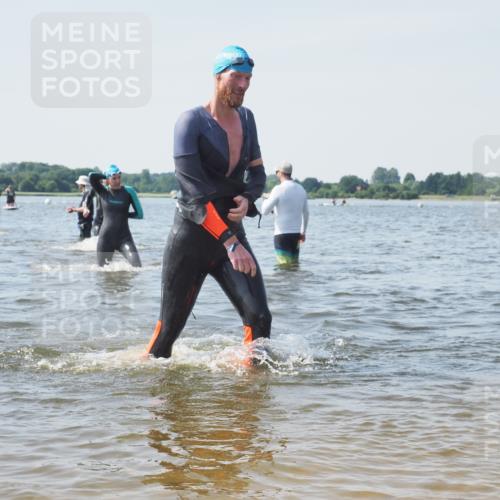 22.06.2025 - Viking Triathlon KatJ http://msf.ph/oto/8114772 22.06.2025 10:42:15 Schwimmen 16, 65, 78, 281, 290, 326, 460, 465 meine-sportfotos.de