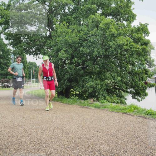 22.06.2025 - Viking Triathlon KatJ http://msf.ph/oto/8114794 22.06.2025 16:40:55 Laufen 160 meine-sportfotos.de