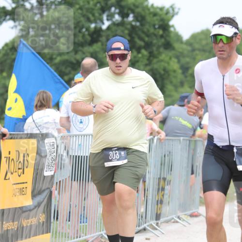 22.06.2025 - Viking Triathlon H.Heesch http://msf.ph/oto/8114815 22.06.2025 14:52:38 Laufen 68, 75, 303, 406, 450 meine-sportfotos.de