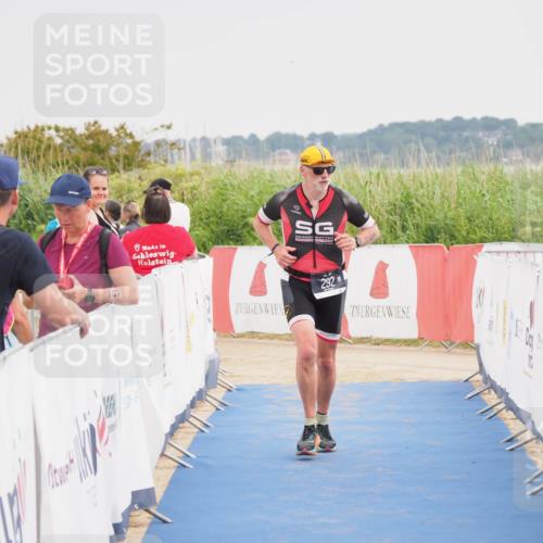 22.06.2025 - Viking Triathlon MichiJ http://msf.ph/oto/8114845 22.06.2025 16:46:35 Ziel 292 meine-sportfotos.de