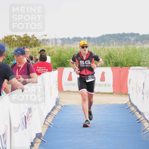 22.06.2025 - Viking Triathlon MichiJ http://msf.ph/oto/8114856 22.06.2025 16:46:36 Ziel 292 meine-sportfotos.de