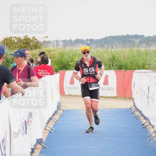 22.06.2025 - Viking Triathlon MichiJ http://msf.ph/oto/8114865 22.06.2025 16:46:36 Ziel 292 meine-sportfotos.de