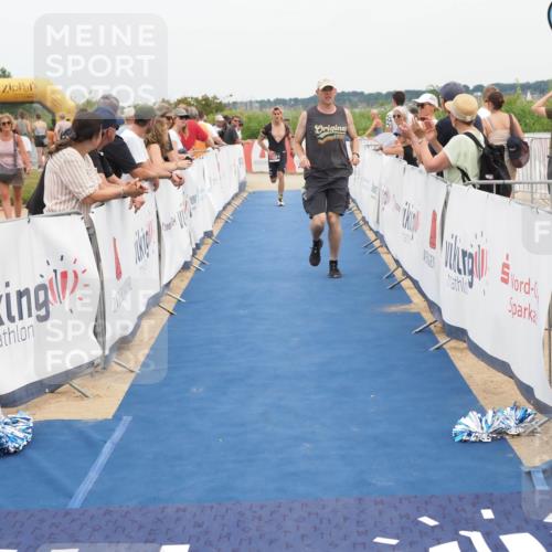 22.06.2025 - Viking Triathlon MichiJ http://msf.ph/oto/8114870 22.06.2025 15:05:27 Ziel 443 meine-sportfotos.de