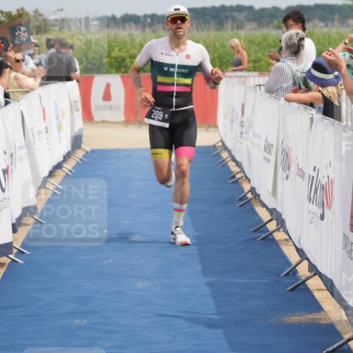 22.06.2025 - Viking Triathlon MichiJ http://msf.ph/oto/8114888 22.06.2025 14:55:13 Ziel 209, 278 meine-sportfotos.de