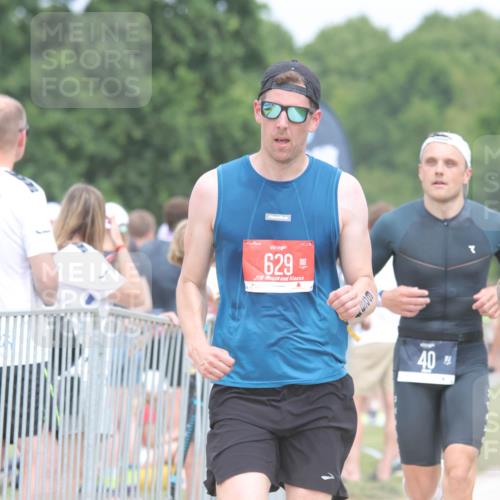 22.06.2025 - Viking Triathlon H.Heesch http://msf.ph/oto/8114921 22.06.2025 14:52:47 Laufen 40, 303, 442 meine-sportfotos.de