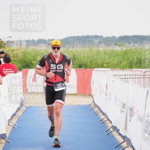 22.06.2025 - Viking Triathlon MichiJ http://msf.ph/oto/8114932 22.06.2025 16:46:37 Ziel 292 meine-sportfotos.de