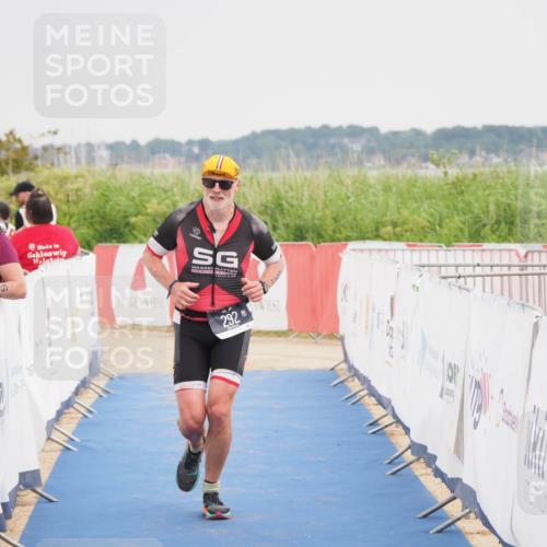 22.06.2025 - Viking Triathlon MichiJ http://msf.ph/oto/8114940 22.06.2025 16:46:37 Ziel 292 meine-sportfotos.de