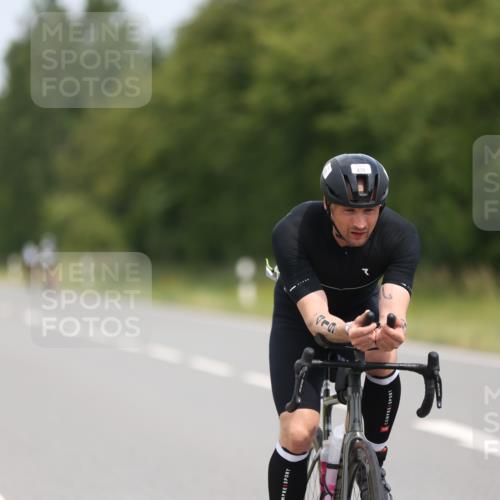 22.06.2025 - Viking Triathlon Yannick Fuchs http://msf.ph/oto/8114962 22.06.2025 12:16:28 Radfahren 5, 330, 419, 429 meine-sportfotos.de