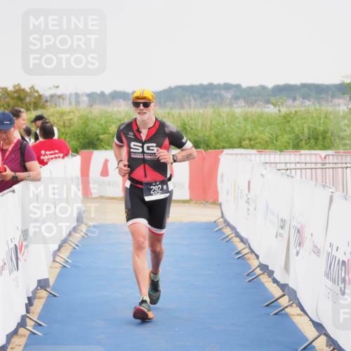 22.06.2025 - Viking Triathlon MichiJ http://msf.ph/oto/8114965 22.06.2025 16:46:37 Ziel 292 meine-sportfotos.de