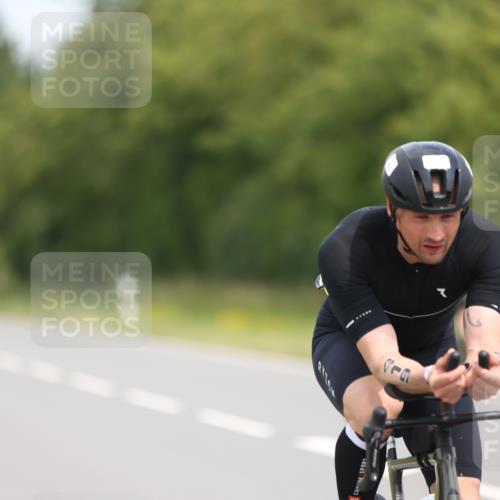 22.06.2025 - Viking Triathlon Yannick Fuchs http://msf.ph/oto/8114974 22.06.2025 12:16:29 Radfahren 5, 330, 419 meine-sportfotos.de