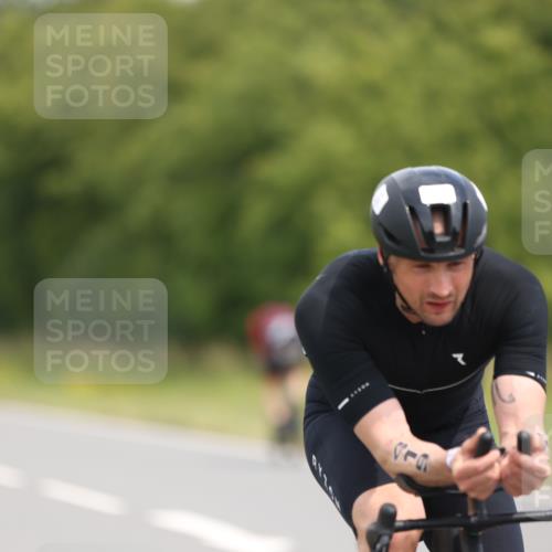 22.06.2025 - Viking Triathlon Yannick Fuchs http://msf.ph/oto/8114986 22.06.2025 12:16:29 Radfahren 5, 330, 419 meine-sportfotos.de
