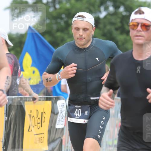 22.06.2025 - Viking Triathlon H.Heesch http://msf.ph/oto/8115002 22.06.2025 14:52:49 Laufen 40, 442 meine-sportfotos.de