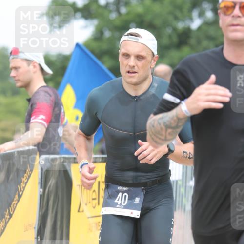 22.06.2025 - Viking Triathlon H.Heesch http://msf.ph/oto/8115006 22.06.2025 14:52:49 Laufen 40, 442 meine-sportfotos.de