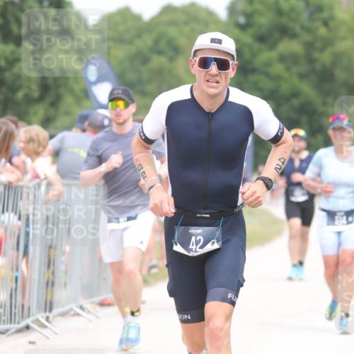 22.06.2025 - Viking Triathlon H.Heesch http://msf.ph/oto/8115020 22.06.2025 14:52:57 Laufen 31, 42, 514 meine-sportfotos.de
