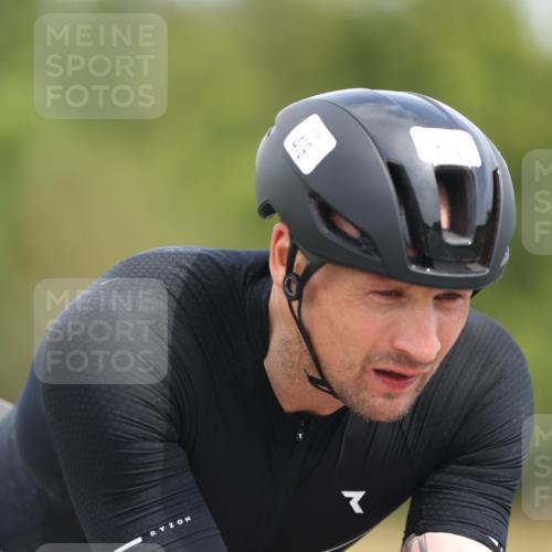 22.06.2025 - Viking Triathlon Yannick Fuchs http://msf.ph/oto/8115022 22.06.2025 12:16:29 Radfahren 5, 330, 419 meine-sportfotos.de