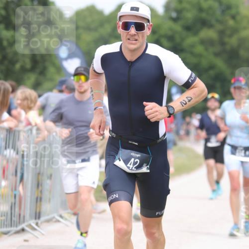 22.06.2025 - Viking Triathlon H.Heesch http://msf.ph/oto/8115030 22.06.2025 14:52:57 Laufen 31, 42, 514 meine-sportfotos.de