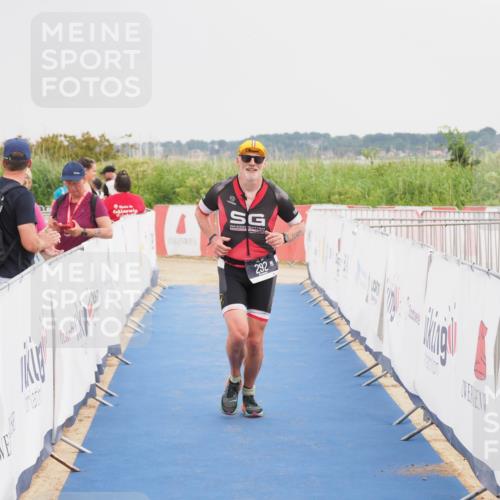 22.06.2025 - Viking Triathlon MichiJ http://msf.ph/oto/8115062 22.06.2025 16:46:38 Ziel 292 meine-sportfotos.de