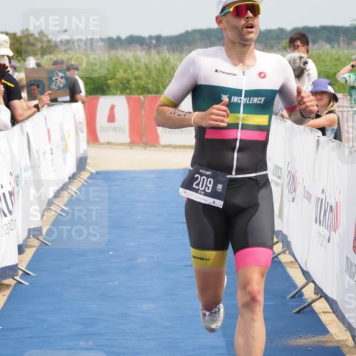 22.06.2025 - Viking Triathlon MichiJ http://msf.ph/oto/8115067 22.06.2025 14:55:14 Ziel 209, 278 meine-sportfotos.de