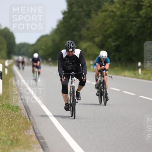 22.06.2025 - Viking Triathlon Yannick Fuchs http://msf.ph/oto/8115102 22.06.2025 12:16:53 Radfahren 17, 538, 626 meine-sportfotos.de