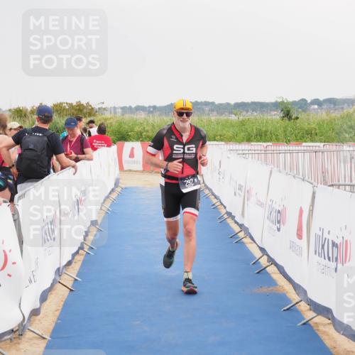 22.06.2025 - Viking Triathlon MichiJ http://msf.ph/oto/8115138 22.06.2025 16:46:38 Ziel 292 meine-sportfotos.de