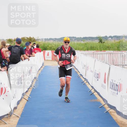 22.06.2025 - Viking Triathlon MichiJ http://msf.ph/oto/8115157 22.06.2025 16:46:39 Ziel 292 meine-sportfotos.de
