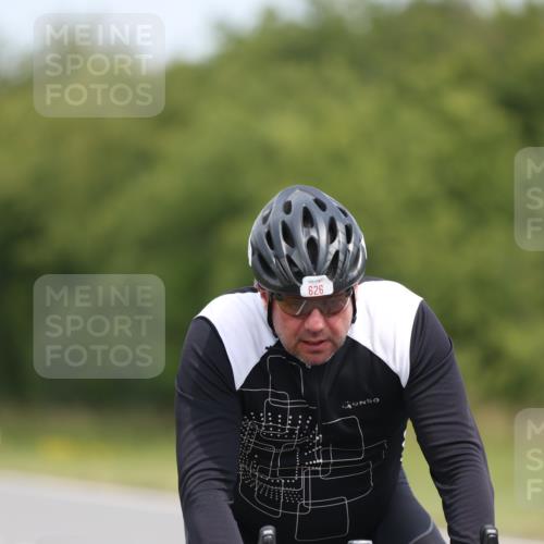 22.06.2025 - Viking Triathlon Yannick Fuchs http://msf.ph/oto/8115165 22.06.2025 12:16:55 Radfahren 1, 17, 455, 538, 626 meine-sportfotos.de