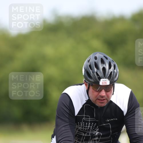 22.06.2025 - Viking Triathlon Yannick Fuchs http://msf.ph/oto/8115172 22.06.2025 12:16:56 Radfahren 1, 17, 455, 538, 557, 626 meine-sportfotos.de